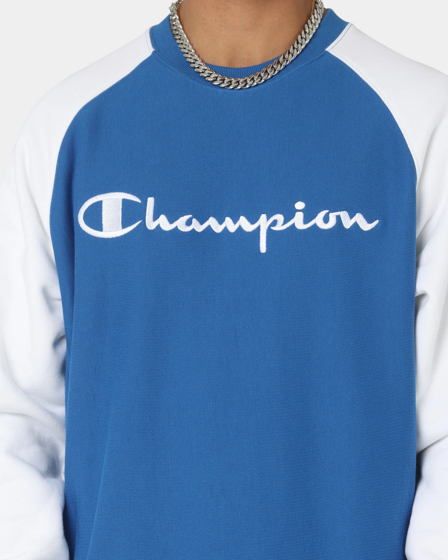Champion Reverse Weave Raglan Crew Living In Blue - Image 3