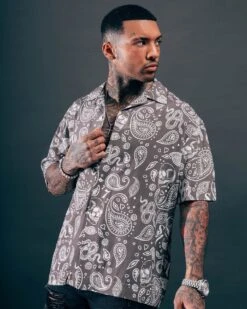 Saint Morta Paisley Skulls Short Sleeve Button Up Shirt Vintage Brown