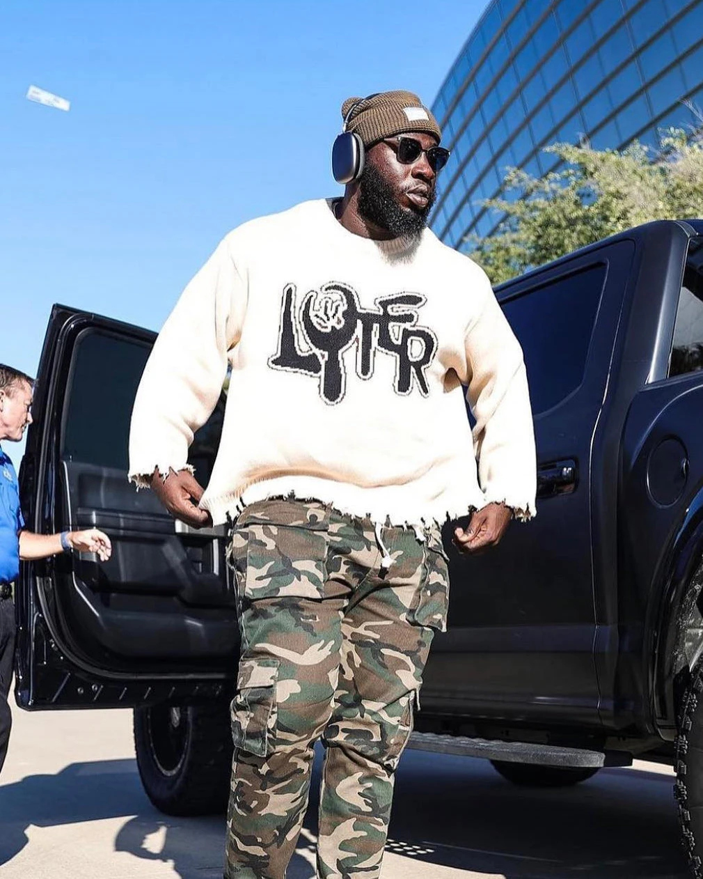 Loiter Rodeo Knit Sweater Sand - Image 4