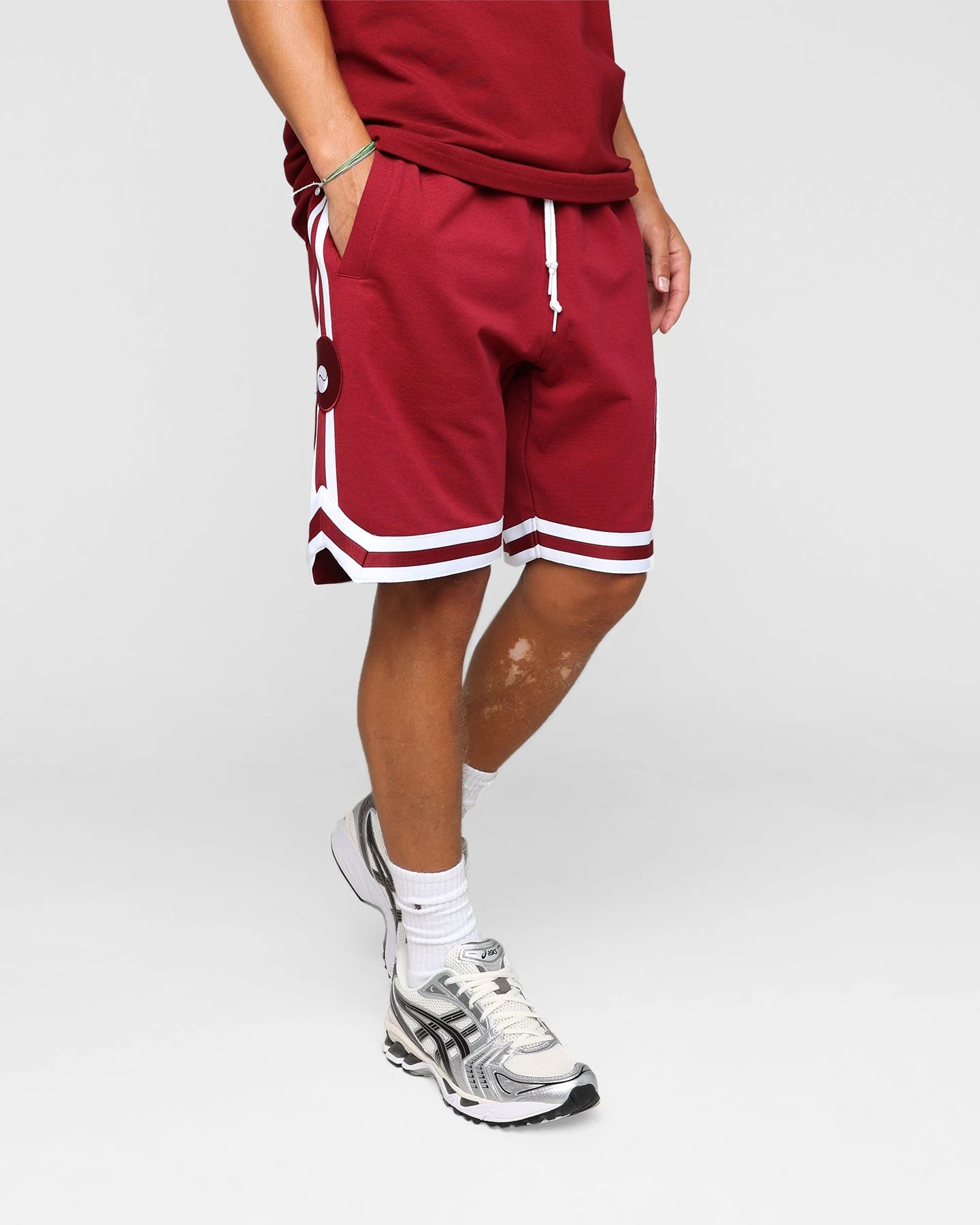 New Era Philadelphia Phillies Logo Select Shorts Red - Image 3