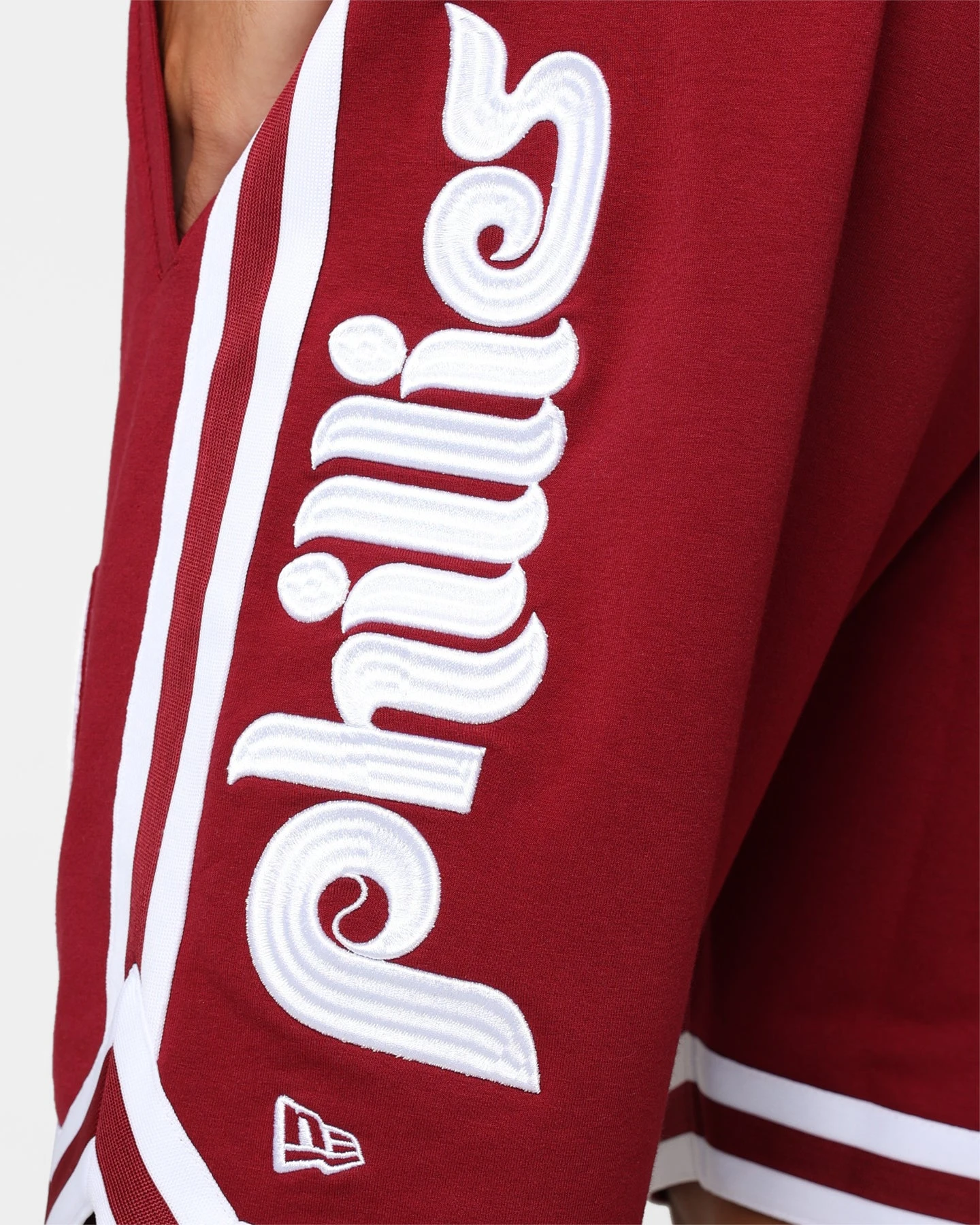 New Era Philadelphia Phillies Logo Select Shorts Red - Image 10