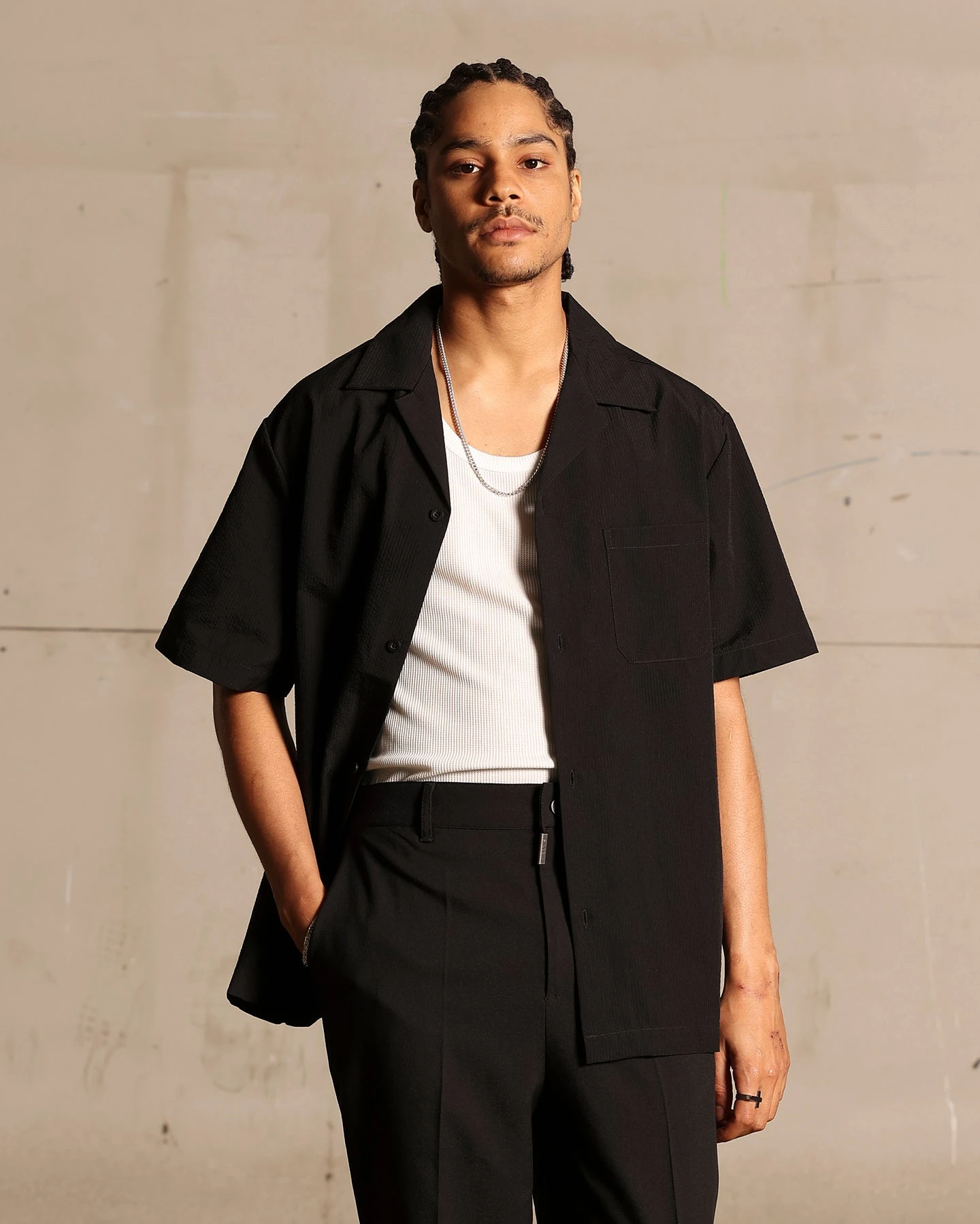 Saint Morta Seersucker Short Sleeve Shirt Black - Image 3