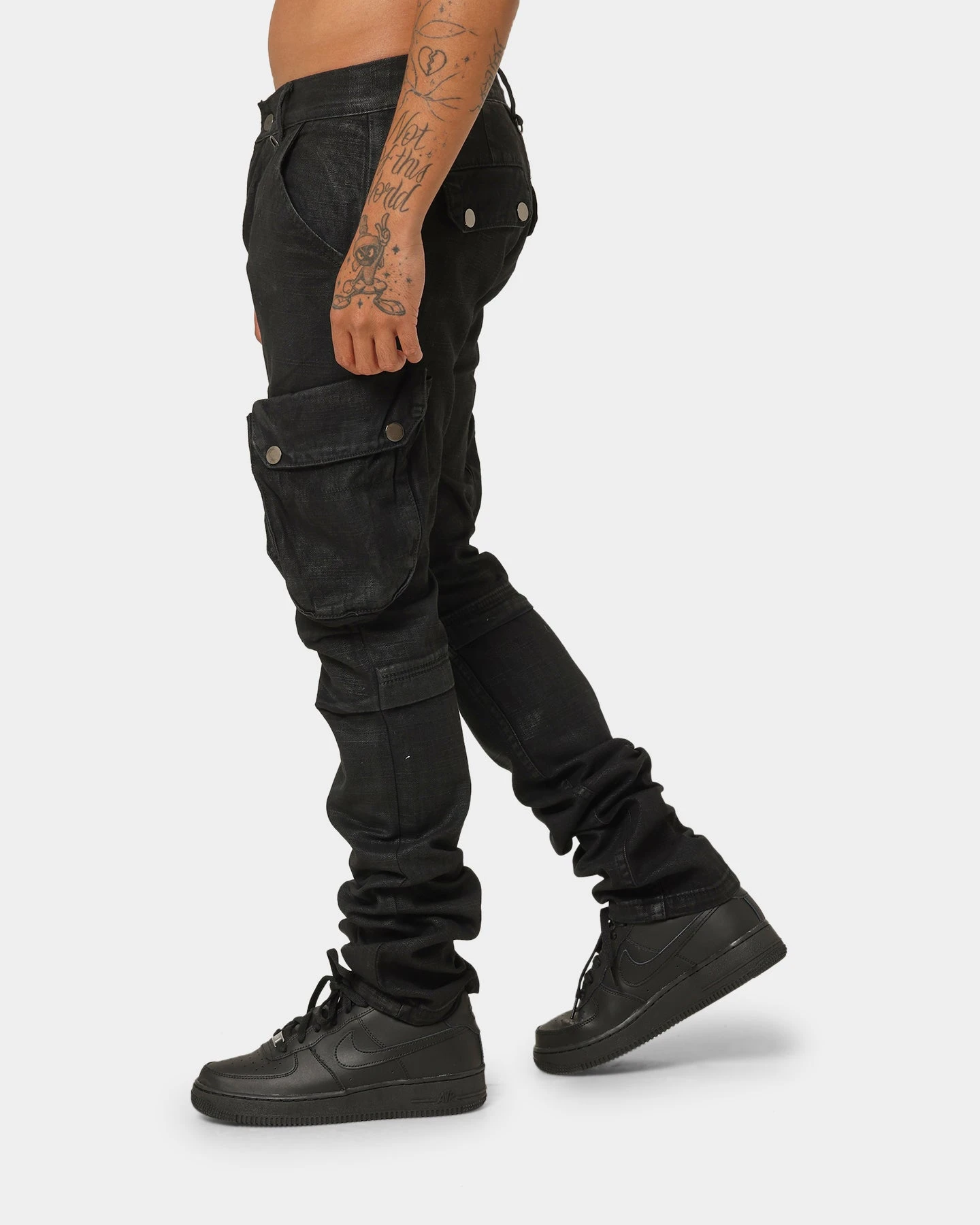 MNML Waxed Denim Cargo Pants Black - Image 6