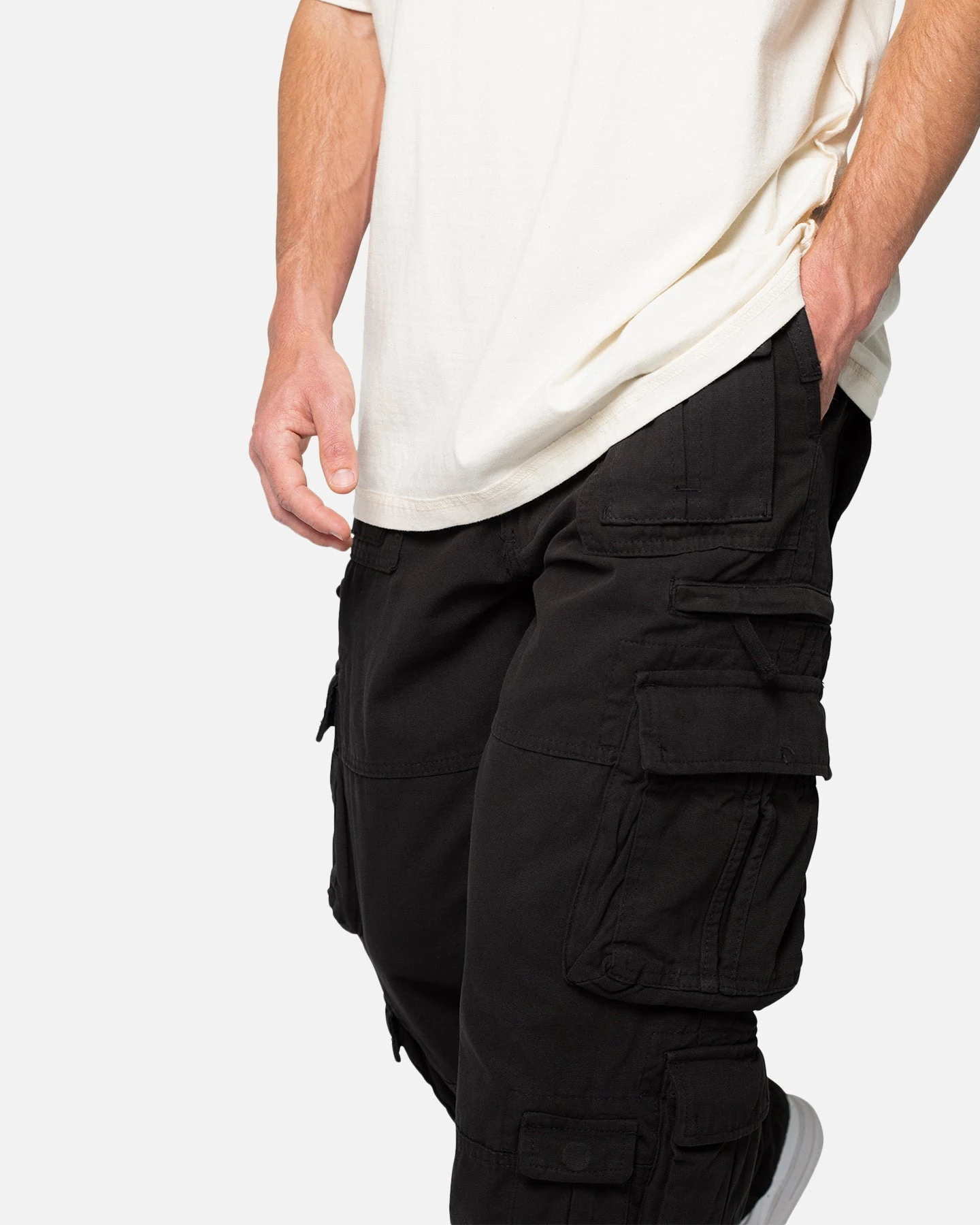 MNML Military Cargo Pants Black - Image 5